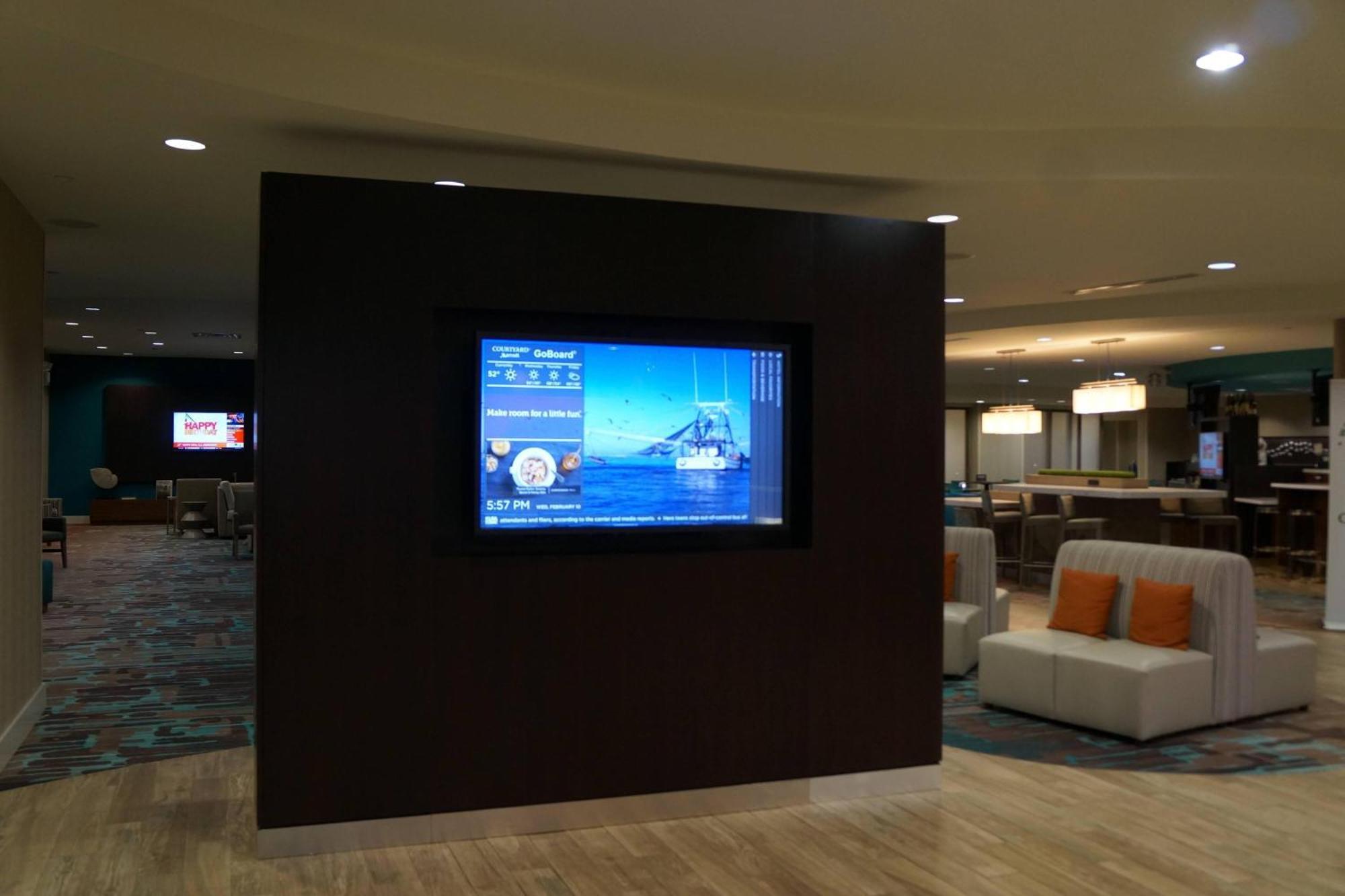 Courtyard By Marriott Gulfport Beachfront Exterior photo